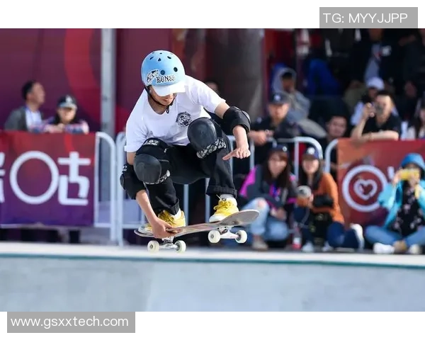 深圳滑板队逆袭之旅全记录:从默默无闻到精英赛的辉煌时刻